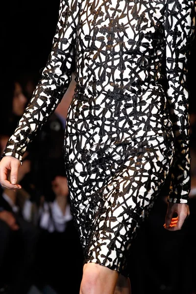 Look 15